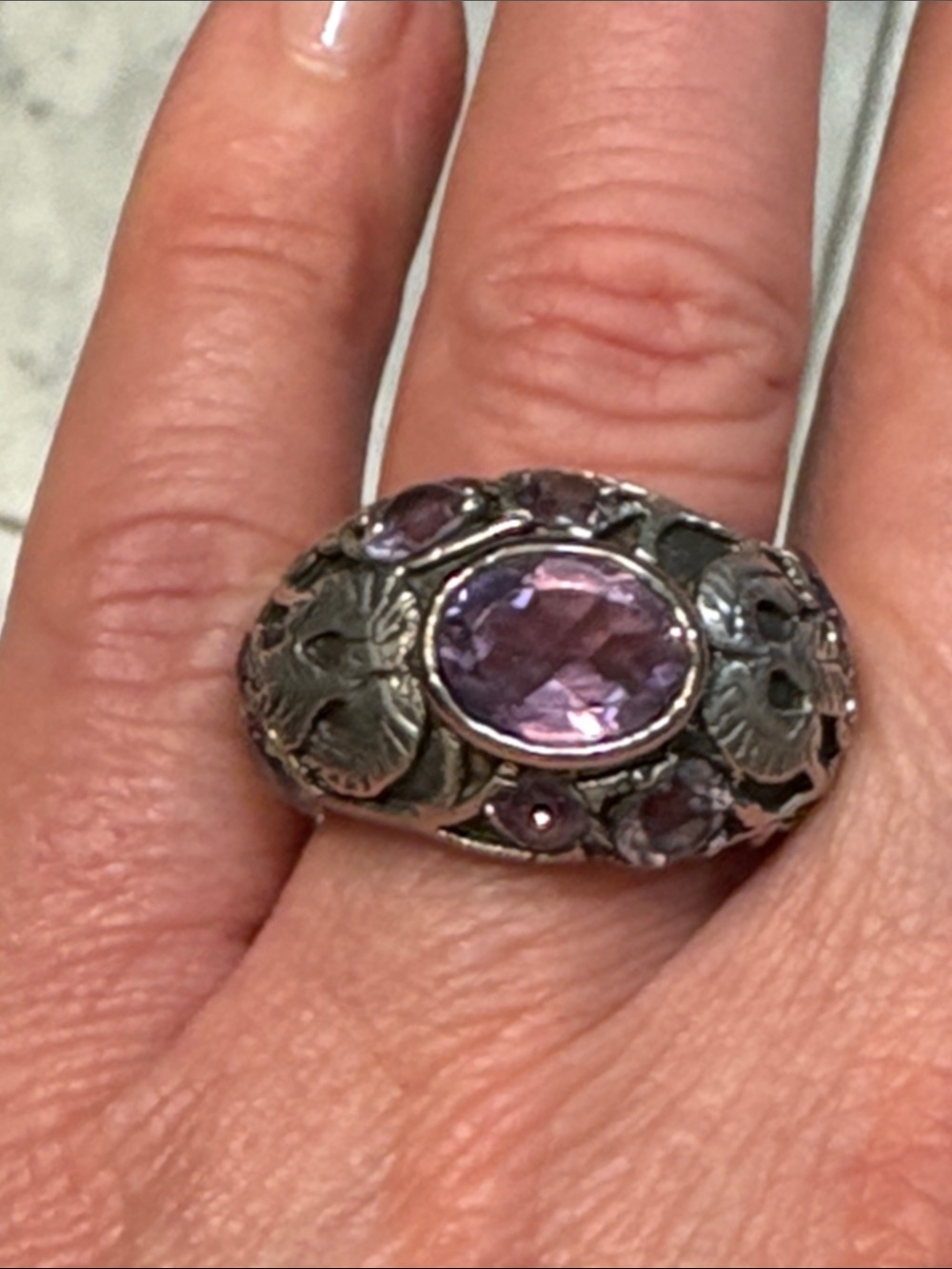 Vintage-Style Silver Ring with Light Purple amethyst Gemstone